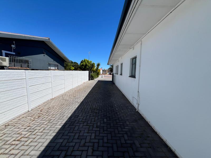Commercial Property for Sale in Laaiplek Western Cape